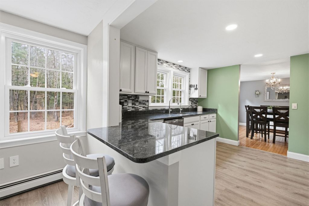 Photo of 4 Cedar Lane, Bow, NH 03304 (MLS # 5081747)