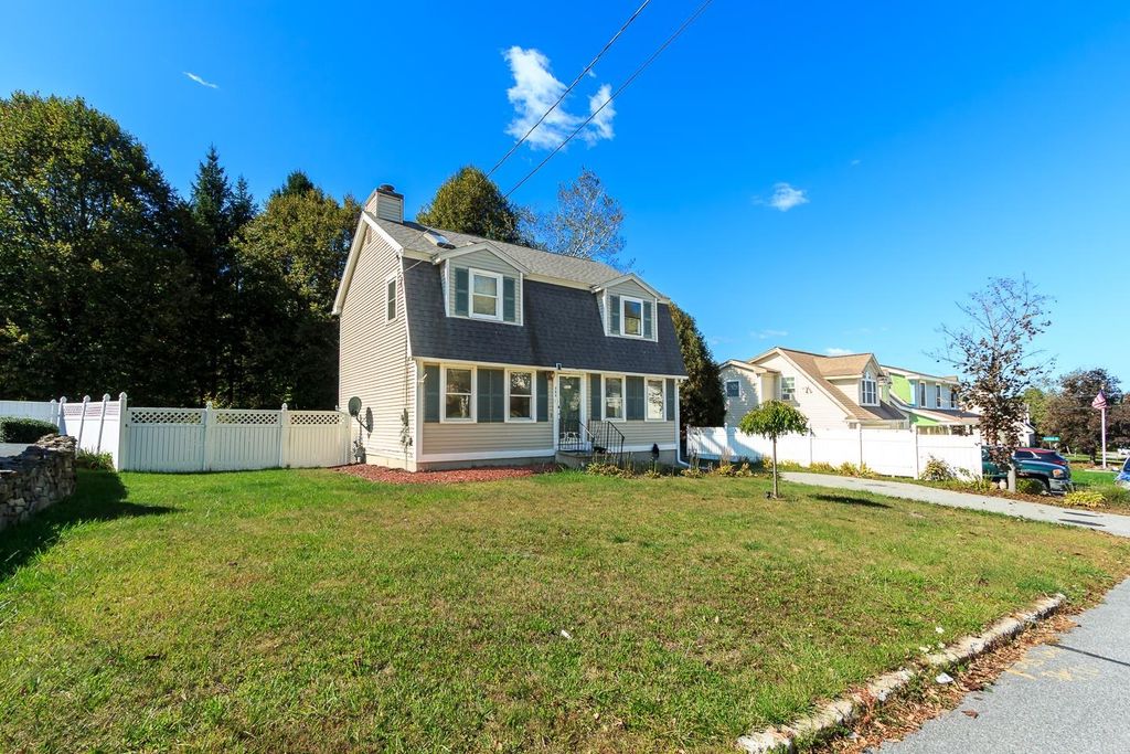 Photo of 395 Brent Street, Manchester, NH 03103 (MLS # 5064220)