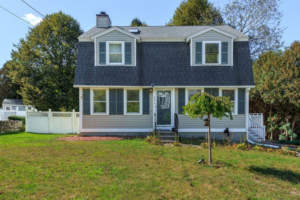 Photo of 395 Brent Street, Manchester, NH 03103 (MLS # 5064220)