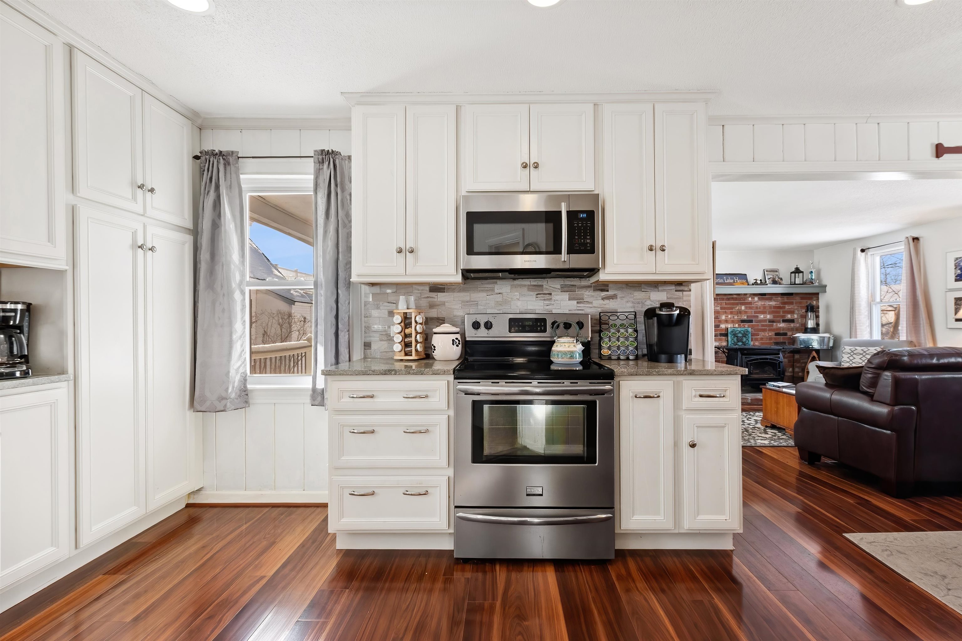 33 Endicott Street 7