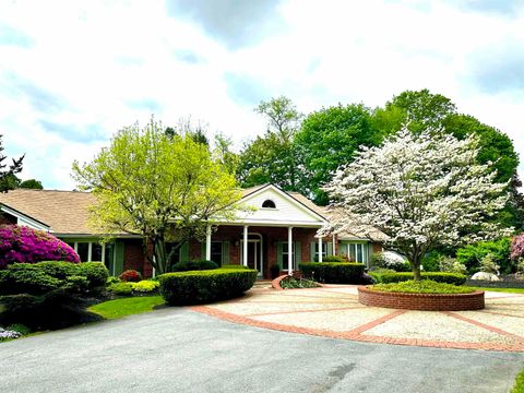 9 Hartswood Road Dover NH 03820