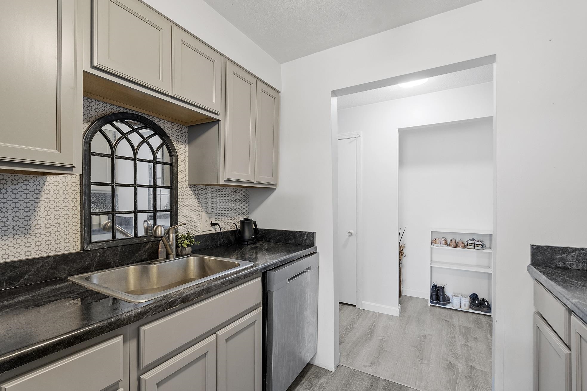 7 Louisburg Square 8