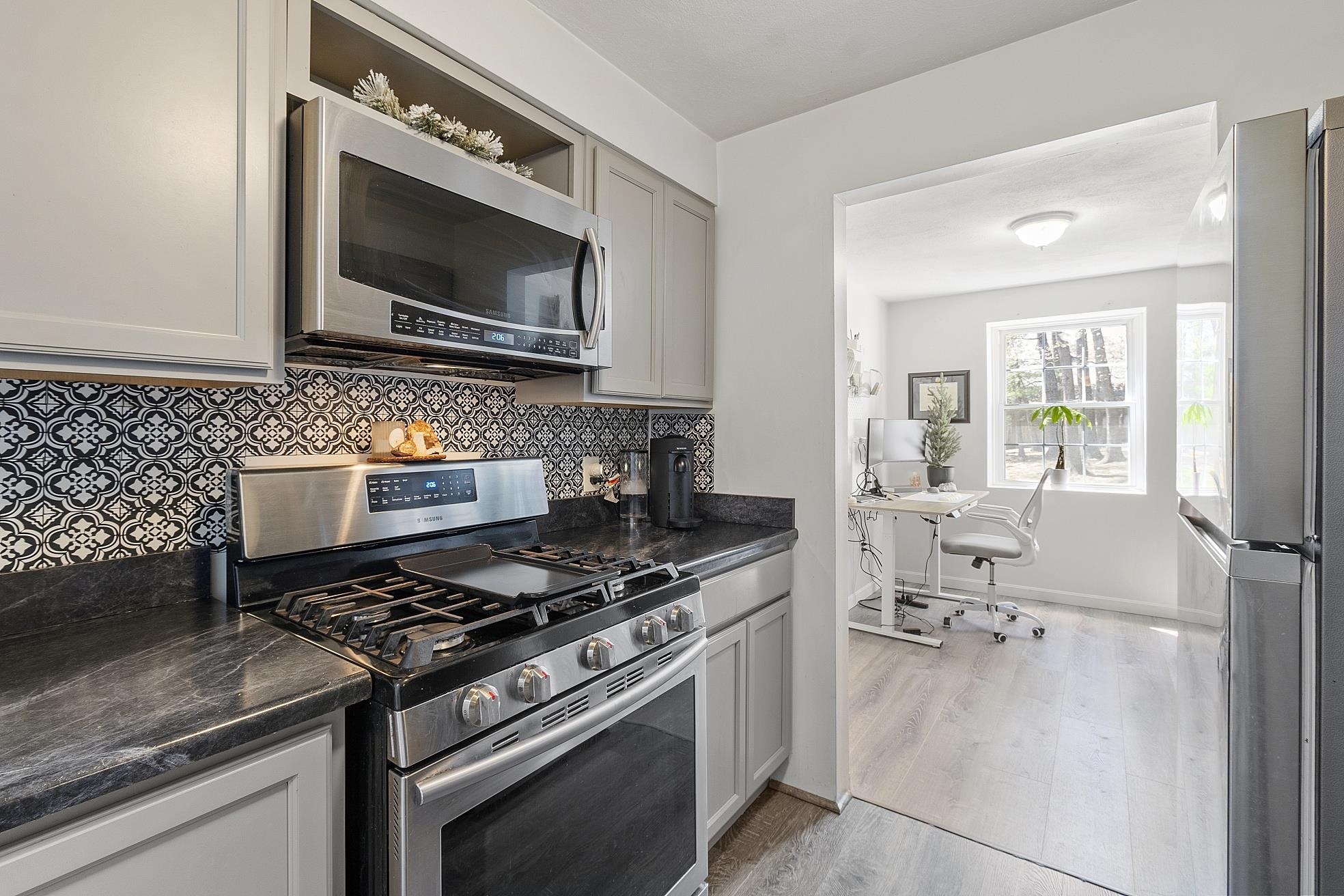 7 Louisburg Square 8