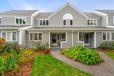 Photo of 8 Laurel Court #324, Nashua, NH 03062 (MLS # 5066101)