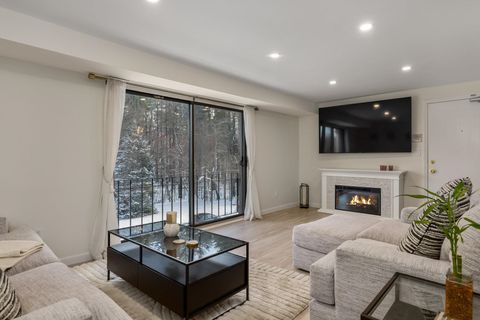 4 Brookside Drive 10 Exeter NH 03833