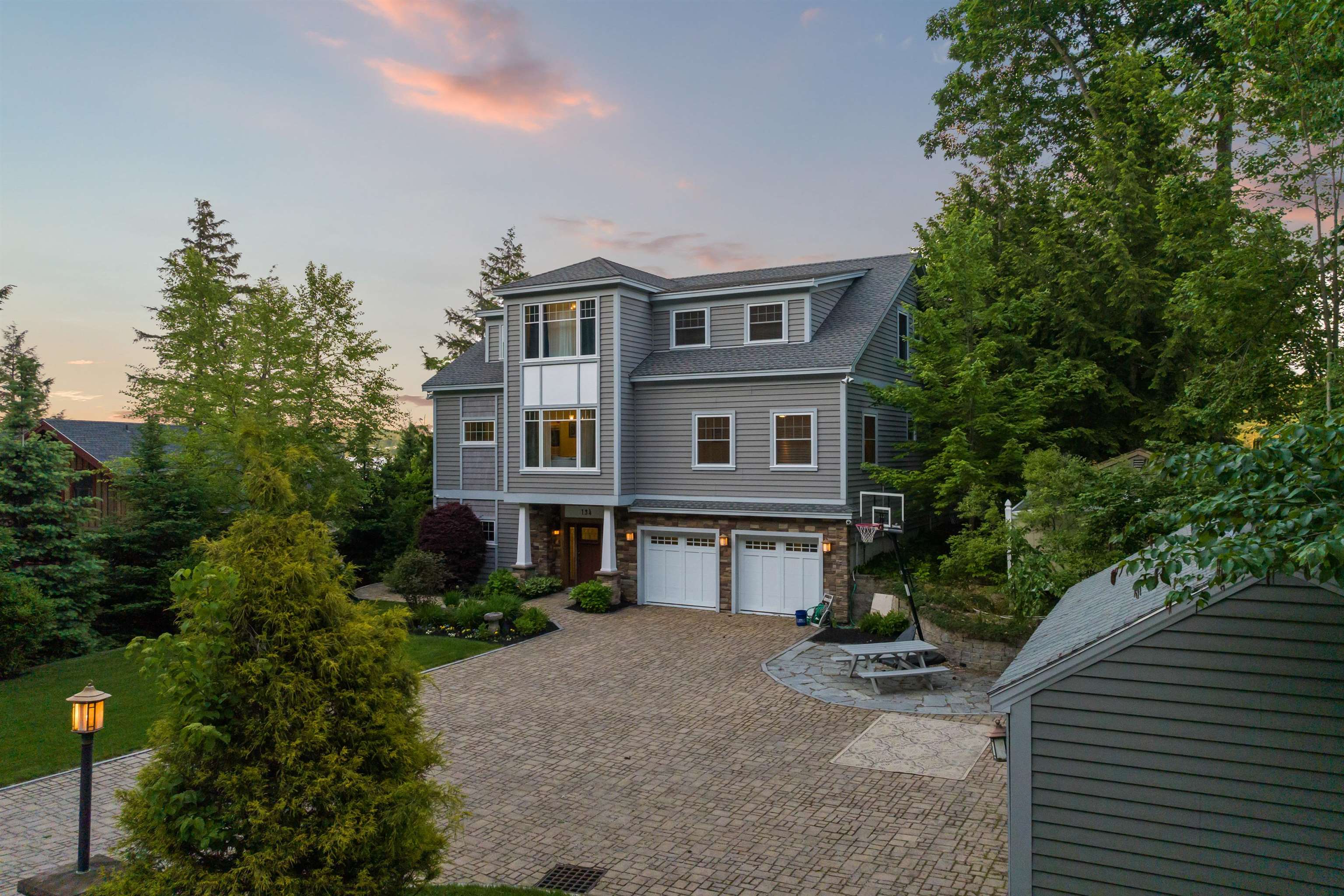 134 Black Point Road