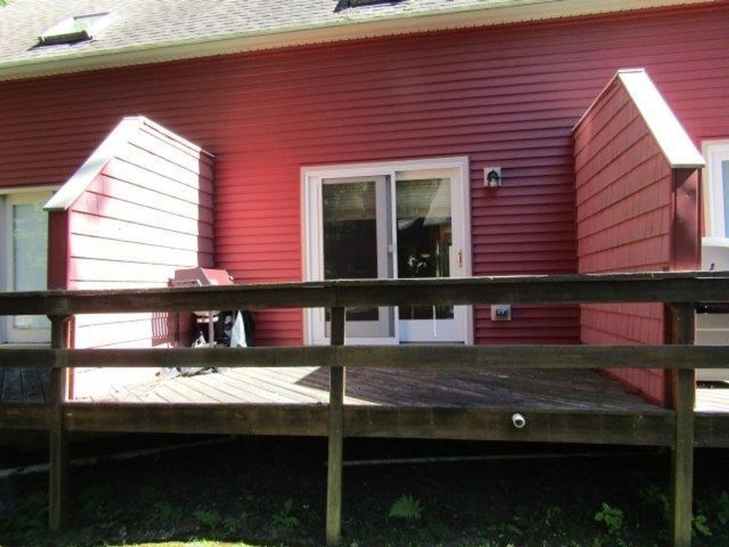 Photo of 14 Balmoral Drive, Stratham, NH 03885 (MLS # 5066140)