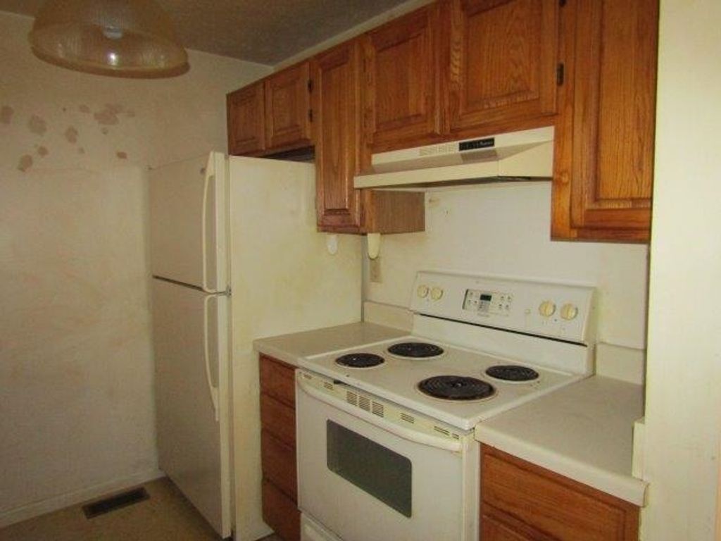 Photo of 14 Balmoral Drive, Stratham, NH 03885 (MLS # 5066140)