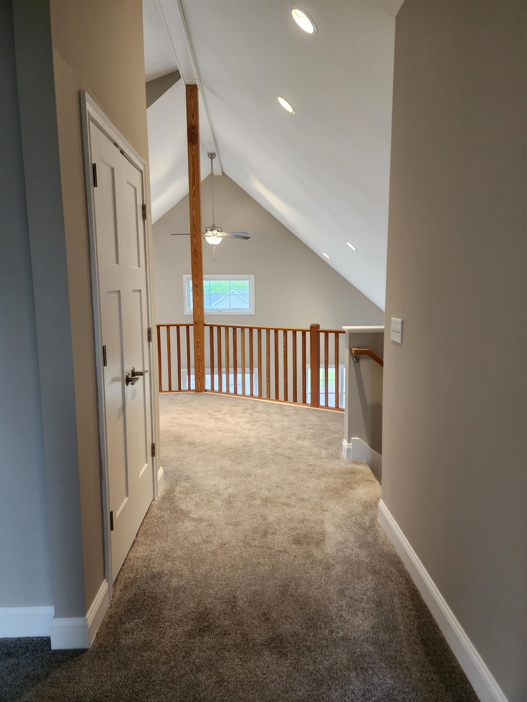 Chichester, New Hampshire 03234, United States, 2 Bedrooms Bedrooms, ,3 BathroomsBathrooms,Residential,Pending,150389