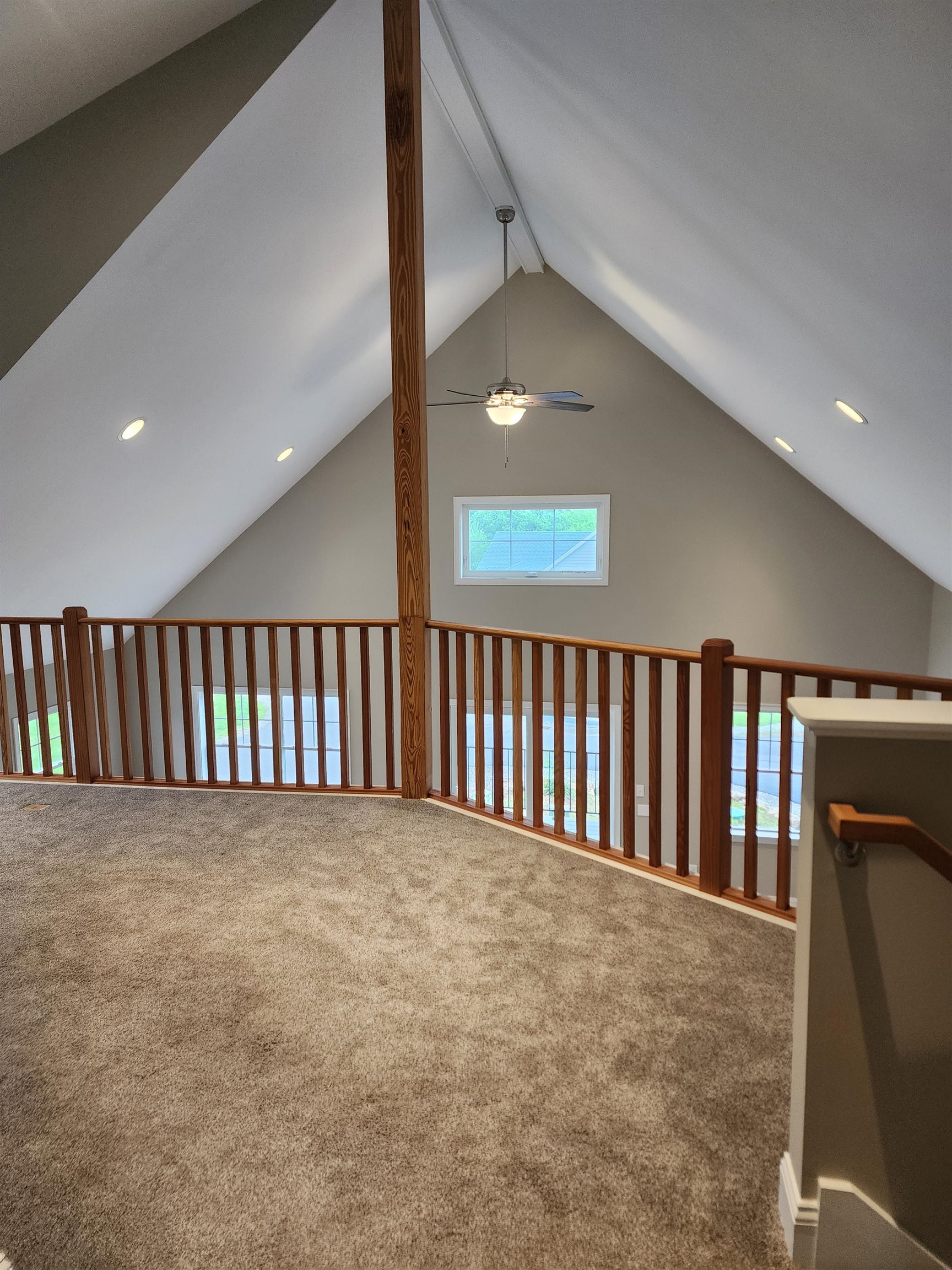 Chichester, New Hampshire 03234, United States, 2 Bedrooms Bedrooms, ,3 BathroomsBathrooms,Residential,Pending,150389