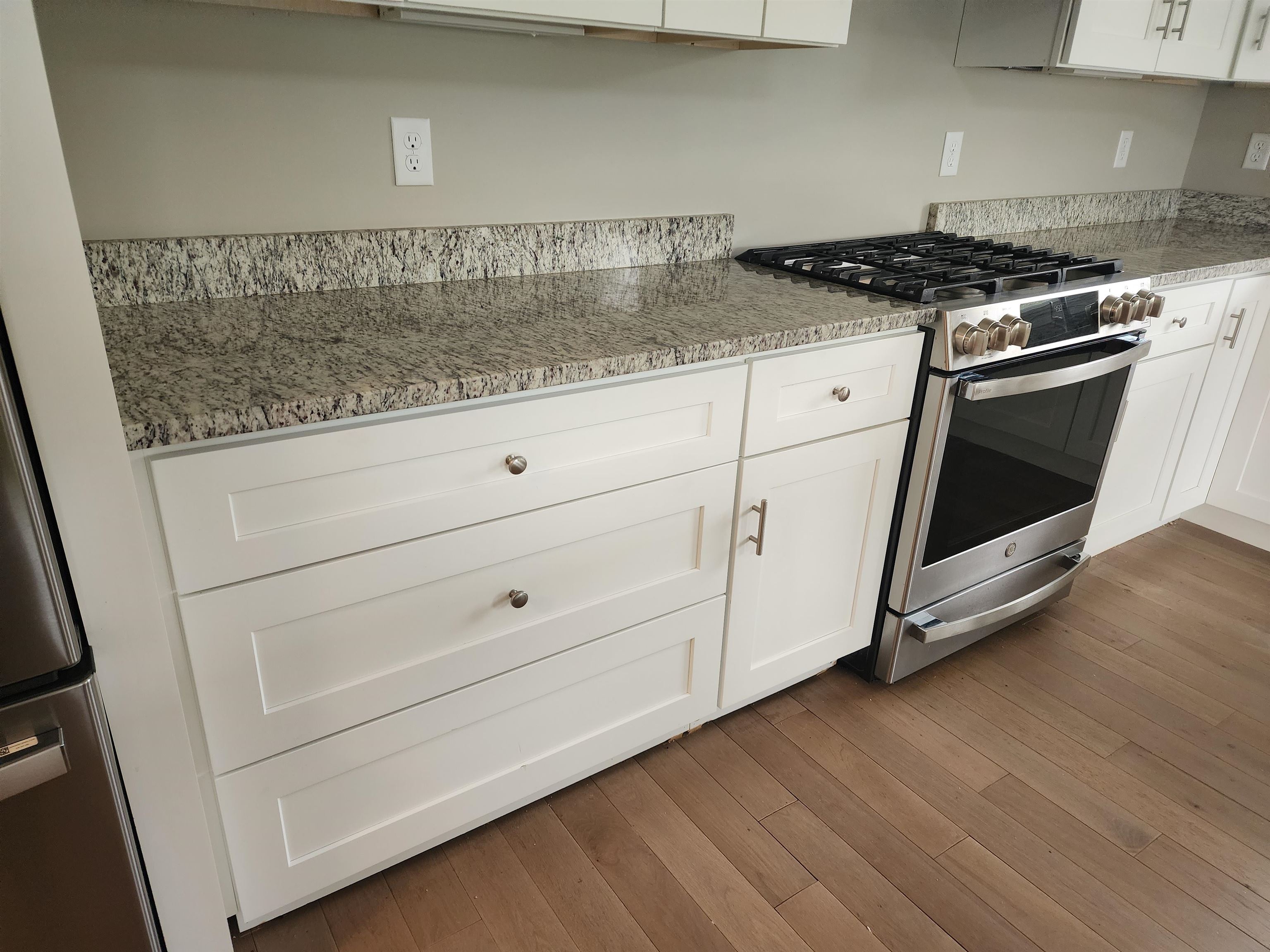 Chichester, New Hampshire 03234, United States, 2 Bedrooms Bedrooms, ,3 BathroomsBathrooms,Residential,Pending,150389