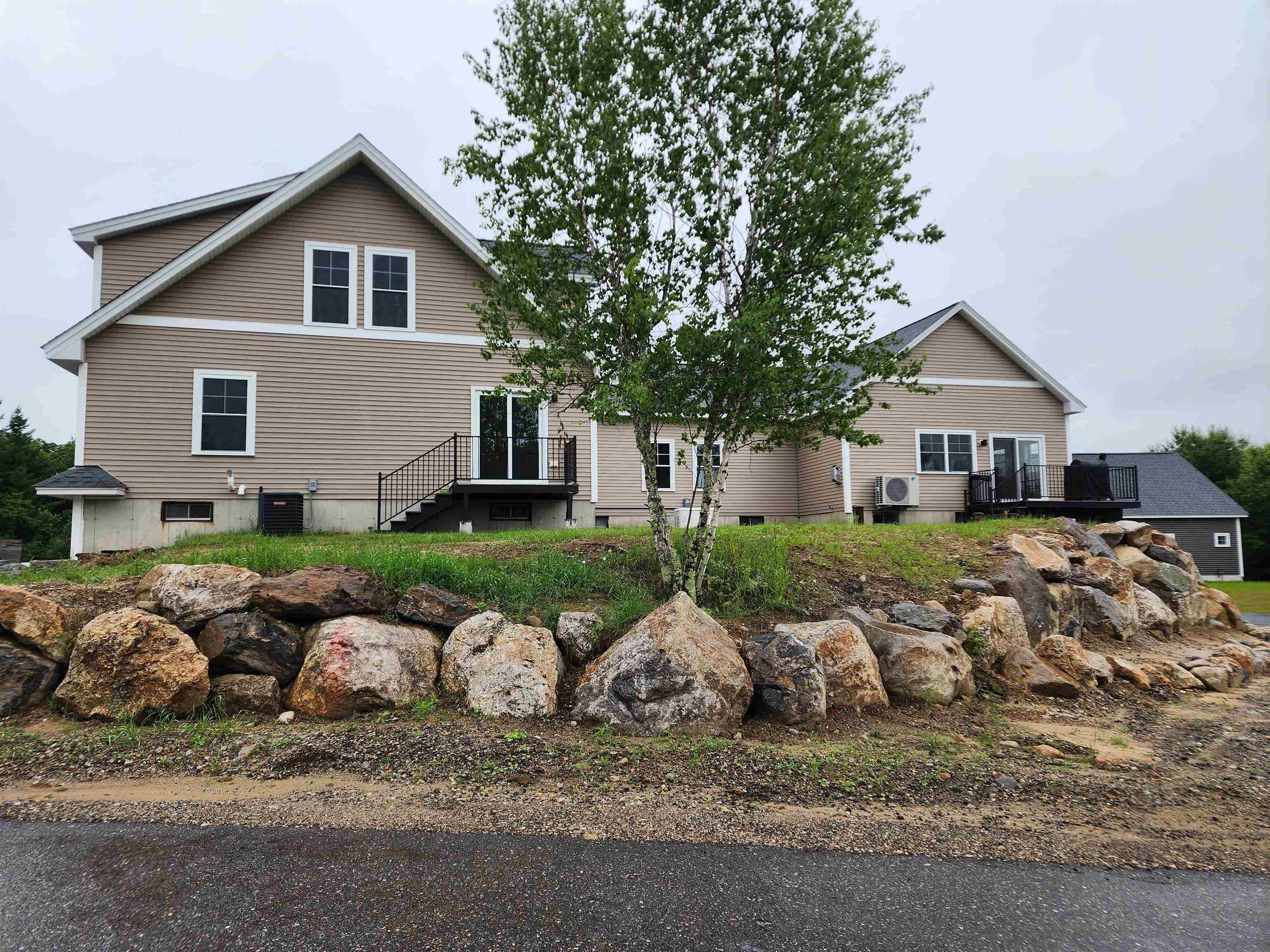 Chichester, New Hampshire 03234, United States, 2 Bedrooms Bedrooms, ,3 BathroomsBathrooms,Residential,Pending,150389