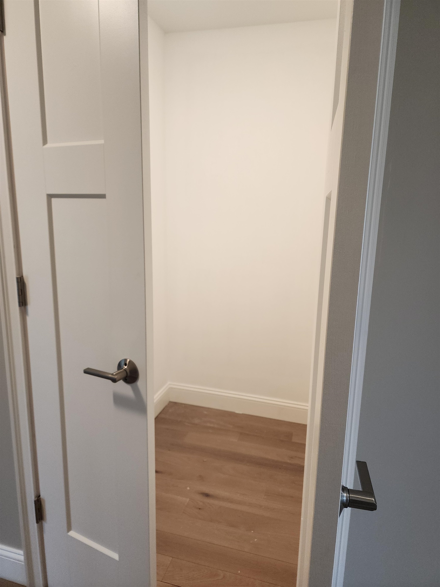 Chichester, New Hampshire 03234, United States, 2 Bedrooms Bedrooms, ,3 BathroomsBathrooms,Residential,Pending,150389