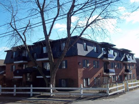 Photo of 64 Dunbarton Road #2C, Manchester, NH 03102 (MLS # 5081640)