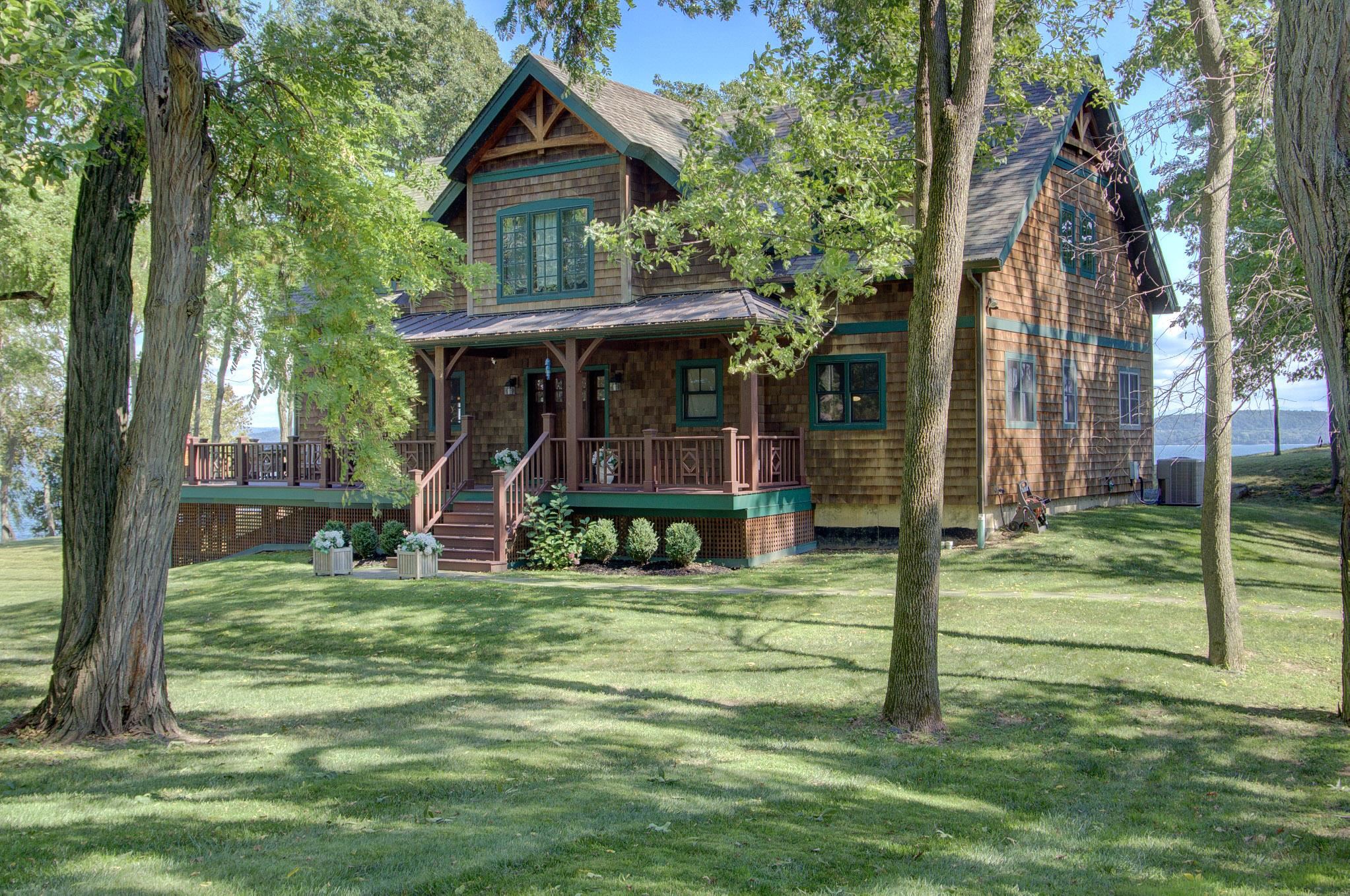 124 East Shore North