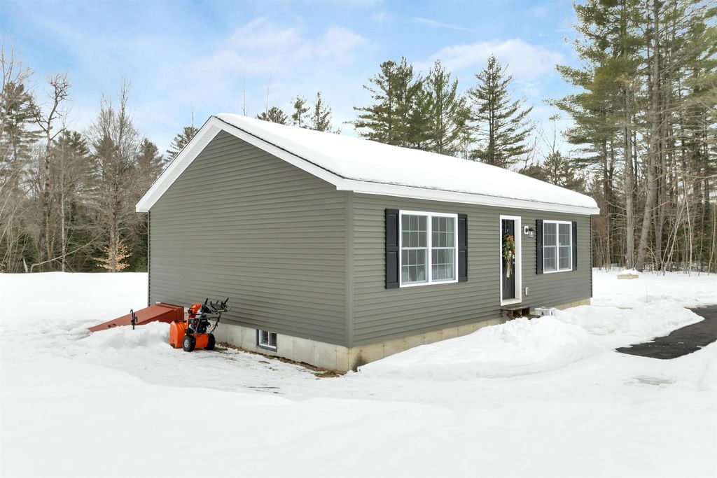 Photo of 5 Granite Way, Canaan, NH 03741 (MLS # 5078143)
