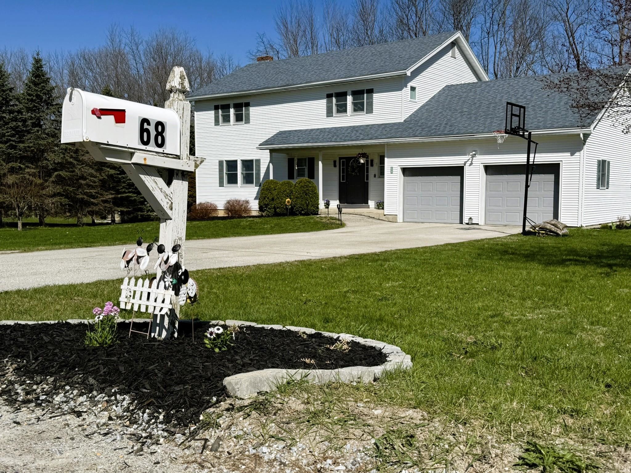 Clarendon, Vermont 05759, United States, 4 Bedrooms Bedrooms, ,2 BathroomsBathrooms,Residential,Active,118393
