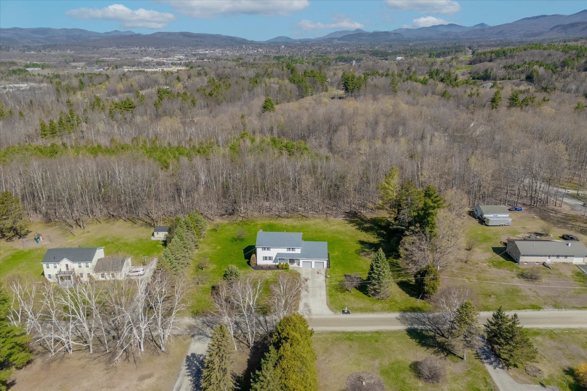 Clarendon, Vermont 05759, United States, 4 Bedrooms Bedrooms, ,2 BathroomsBathrooms,Residential,Active,118393