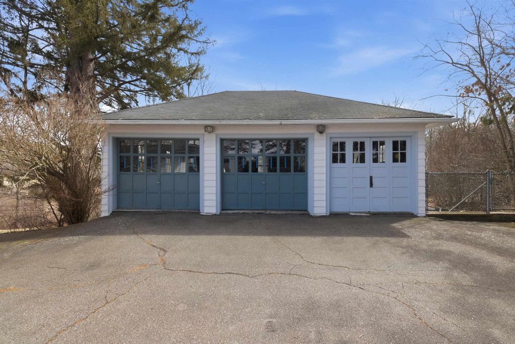 Photo of 119 School Street, Tilton, NH 03276 (MLS # 5082529)