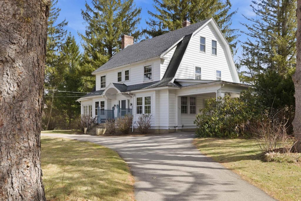 Photo of 119 School Street, Tilton, NH 03276 (MLS # 5082529)
