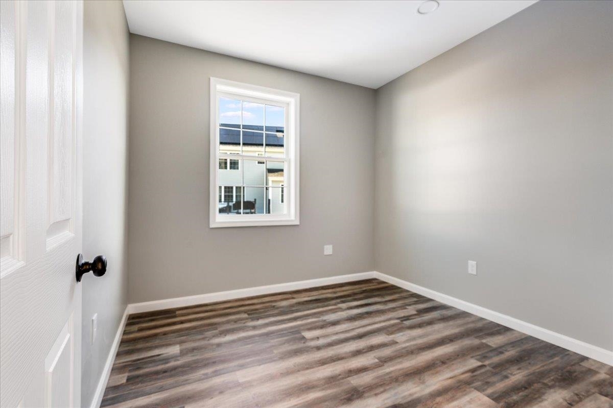 Londonderry, New Hampshire 03053, United States, 4 Bedrooms Bedrooms, ,3 BathroomsBathrooms,Residential,Active,91927