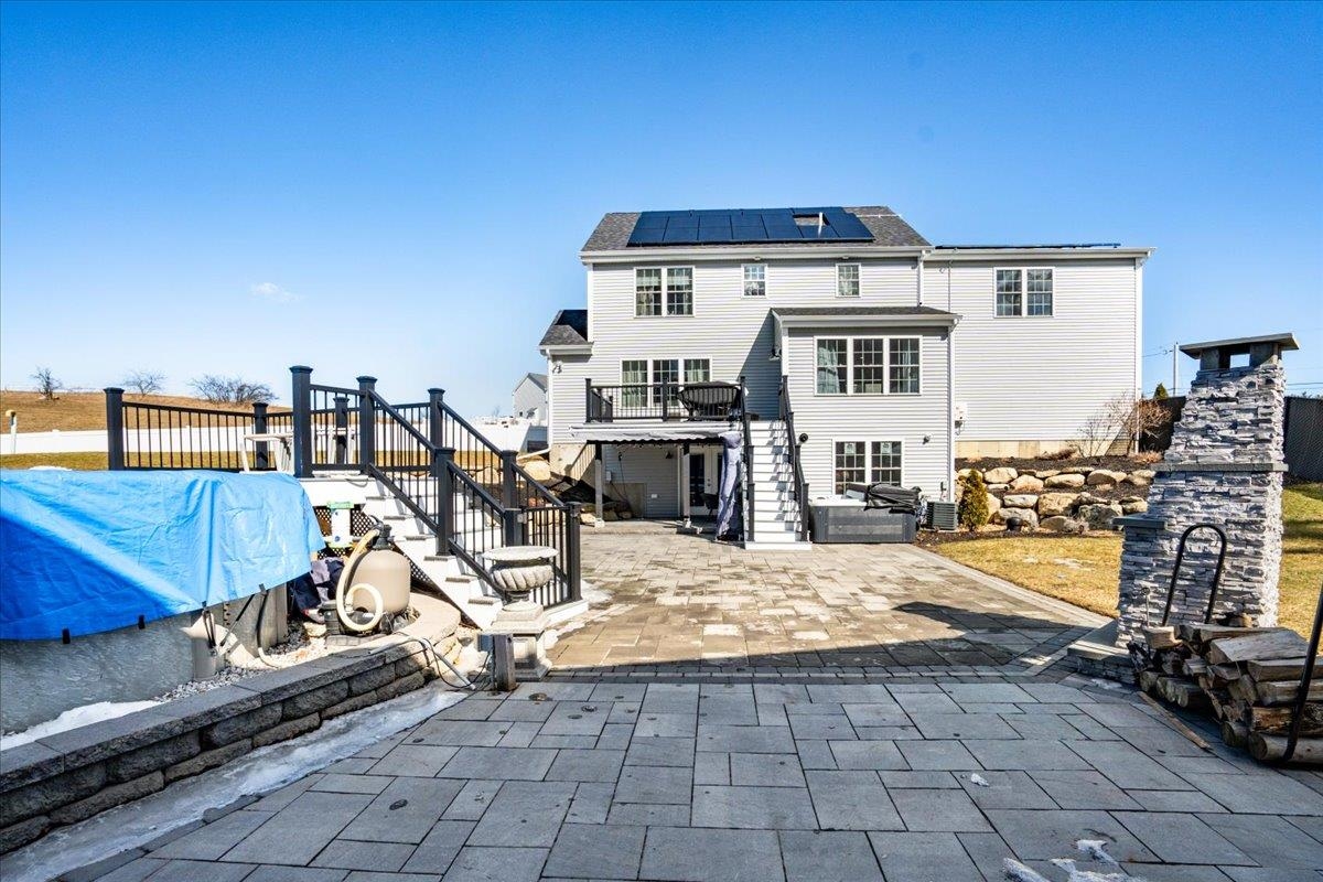 Londonderry, New Hampshire 03053, United States, 4 Bedrooms Bedrooms, ,3 BathroomsBathrooms,Residential,Active,91927