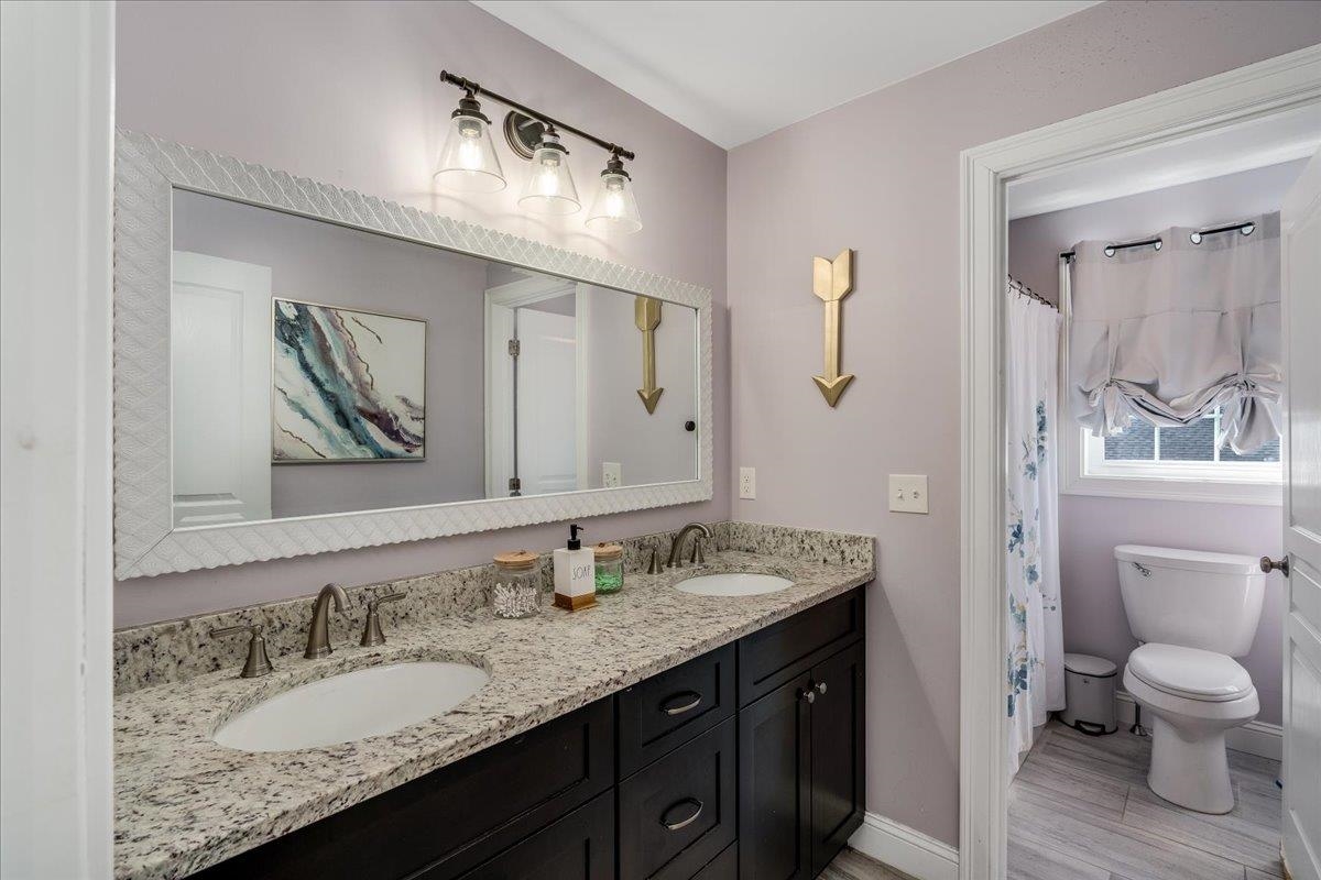 Londonderry, New Hampshire 03053, United States, 4 Bedrooms Bedrooms, ,3 BathroomsBathrooms,Residential,Active,91927