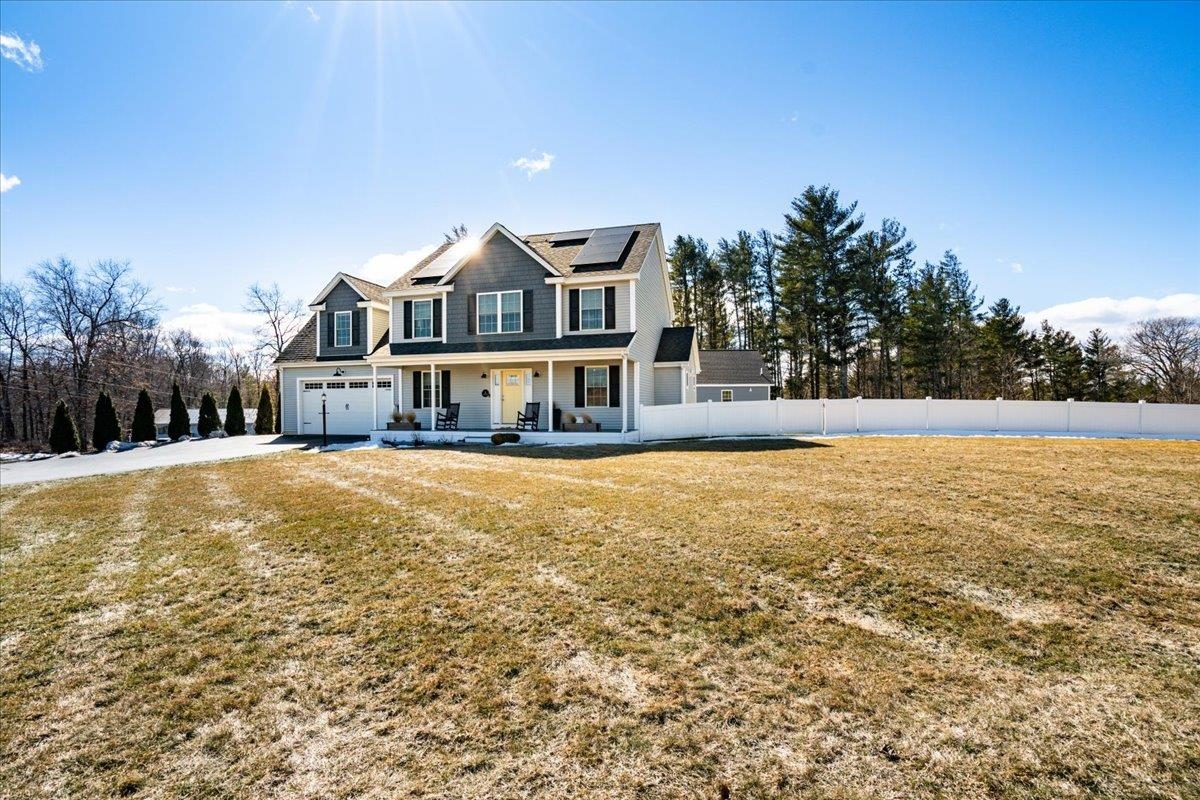 Londonderry, New Hampshire 03053, United States, 4 Bedrooms Bedrooms, ,3 BathroomsBathrooms,Residential,Active,91927