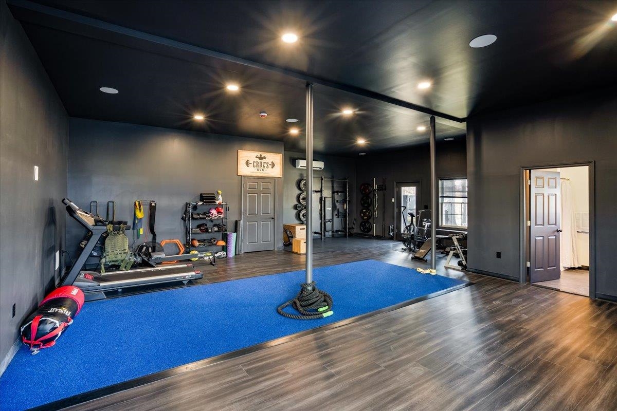 Londonderry, New Hampshire 03053, United States, 4 Bedrooms Bedrooms, ,3 BathroomsBathrooms,Residential,Active,91927