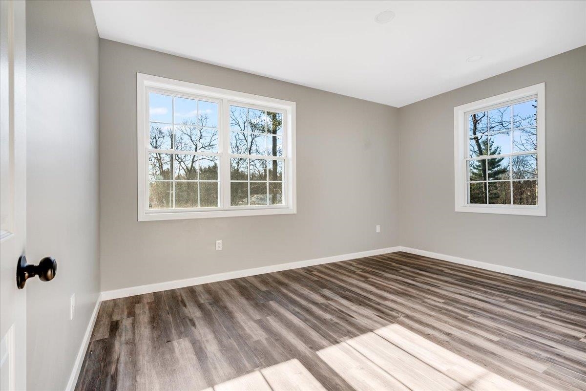 Londonderry, New Hampshire 03053, United States, 4 Bedrooms Bedrooms, ,3 BathroomsBathrooms,Residential,Active,91927