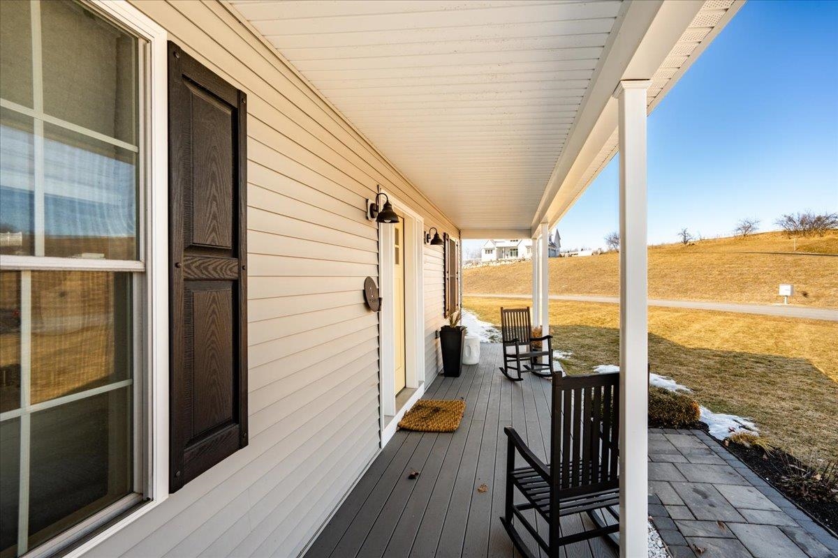 Londonderry, New Hampshire 03053, United States, 4 Bedrooms Bedrooms, ,3 BathroomsBathrooms,Residential,Active,91927