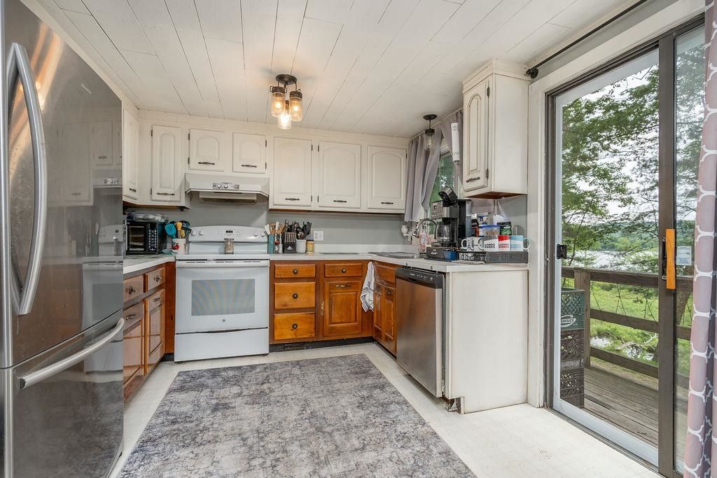 Photo of 3 Spruce Cove Road, Northwood, NH 03261 (MLS # 5078713)