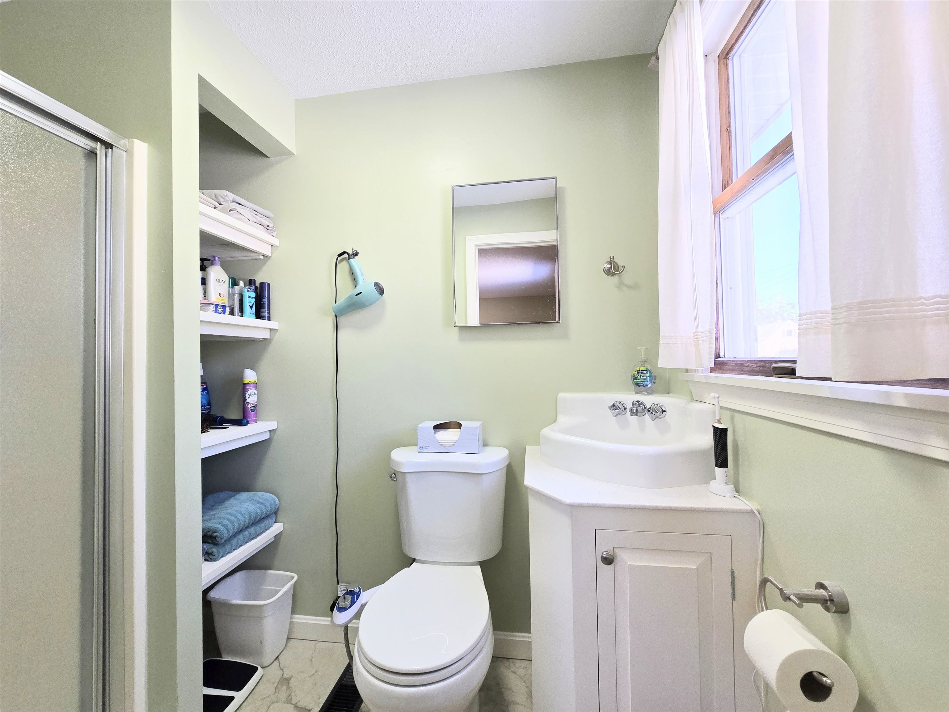 Franklin, New Hampshire 03235, United States, 3 Bedrooms Bedrooms, ,2 BathroomsBathrooms,Residential,Pending,82956