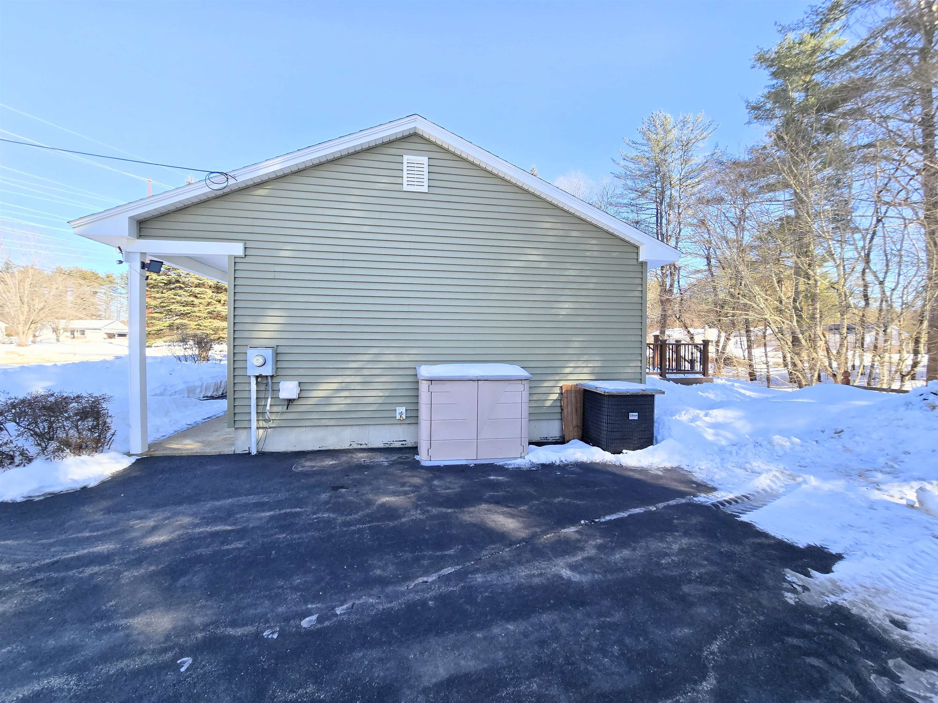 Franklin, New Hampshire 03235, United States, 3 Bedrooms Bedrooms, ,2 BathroomsBathrooms,Residential,Pending,82956