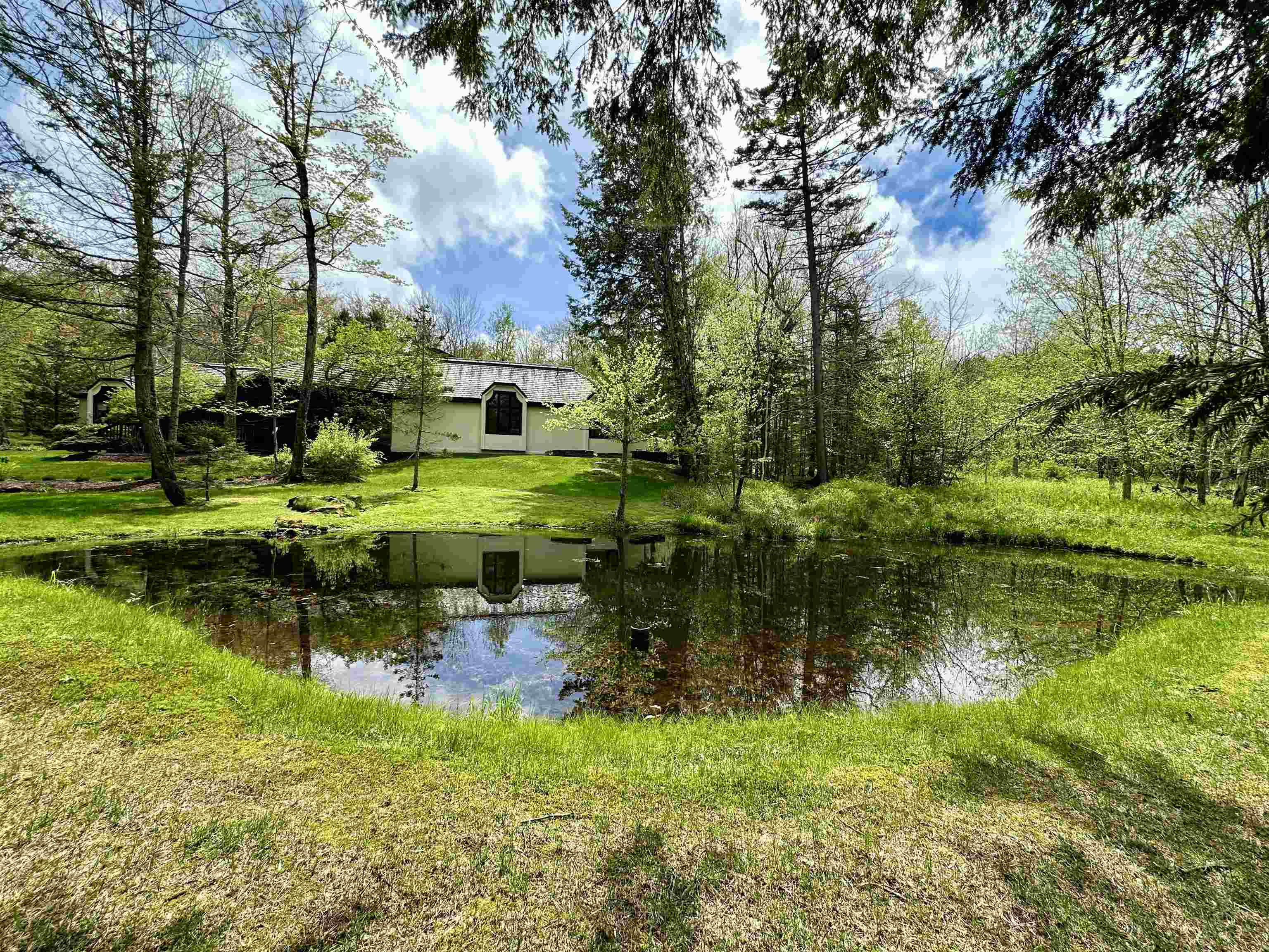 16 Spring Hill Road