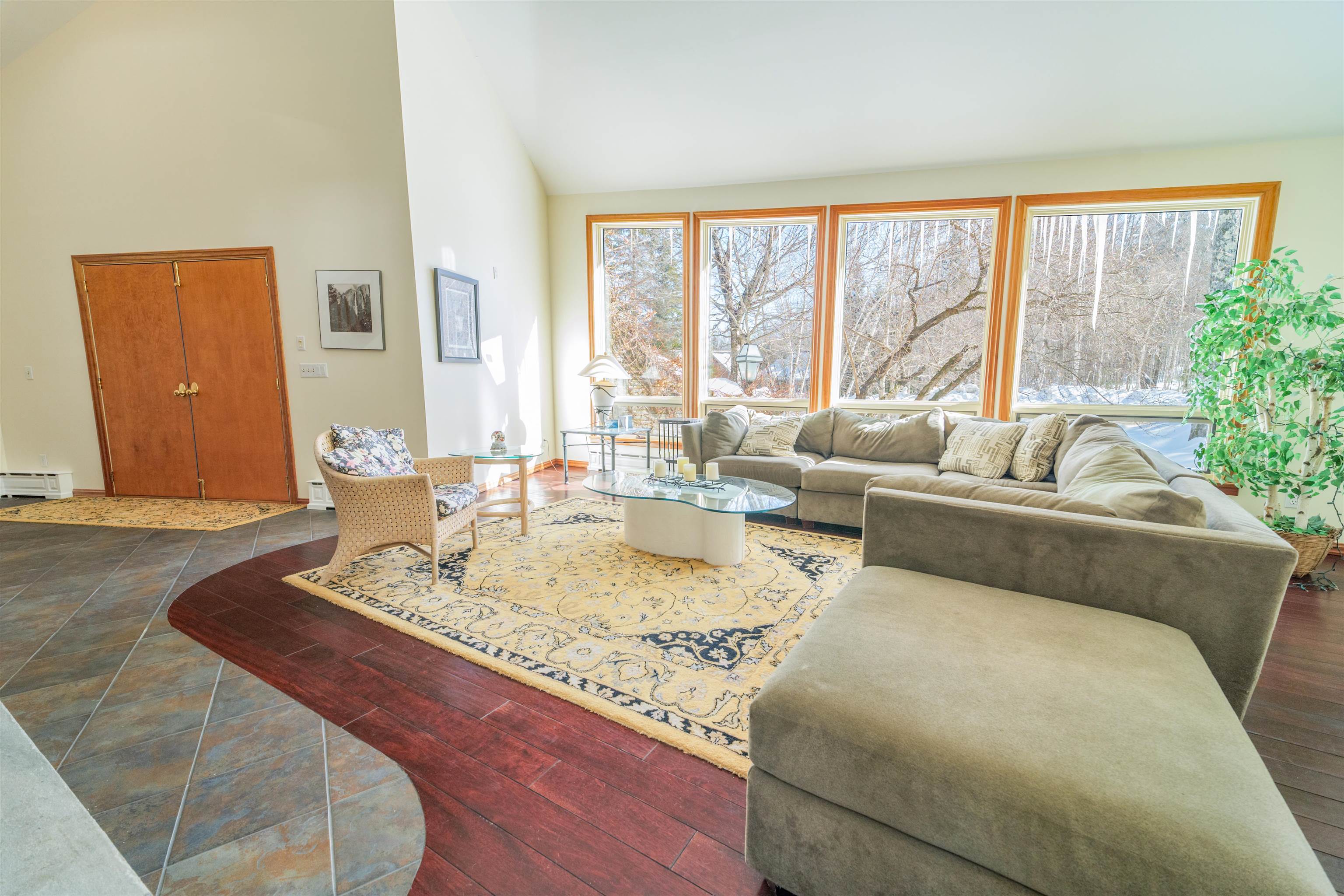 16 Spring Hill Road
