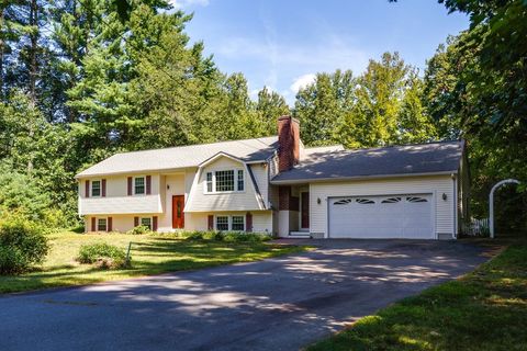 Photo of 7 Whittemore Drive, Litchfield, NH 03052 (MLS # 5059409) Photo of 7 Whittemore Drive, Litchfield, NH 03052 (MLS # 5059409)