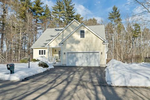 11 Vineyard Drive Stratham NH 03885
