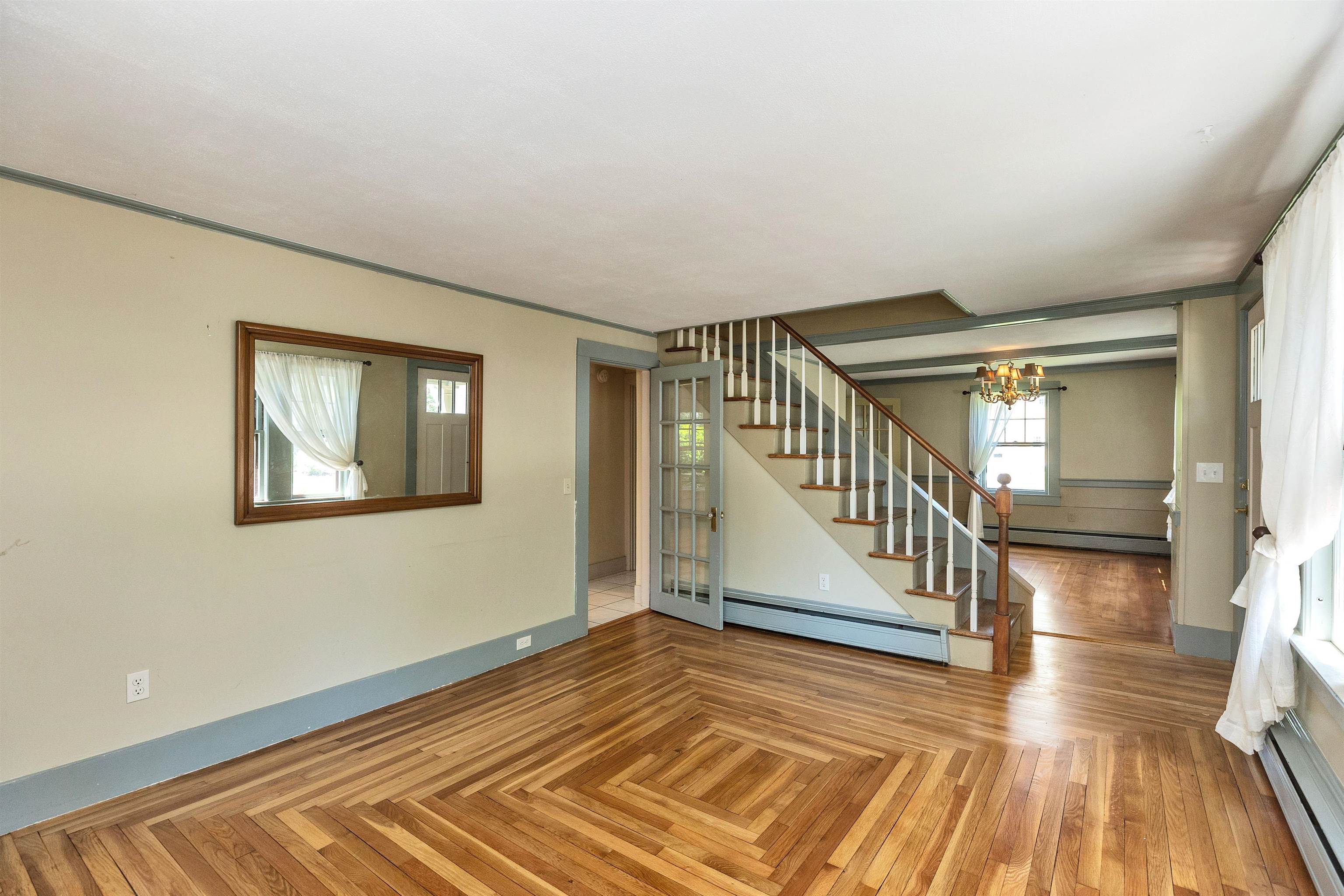 Amherst, New Hampshire 03031, United States, 3 Bedrooms Bedrooms, ,2 BathroomsBathrooms,Residential,Pending,145501