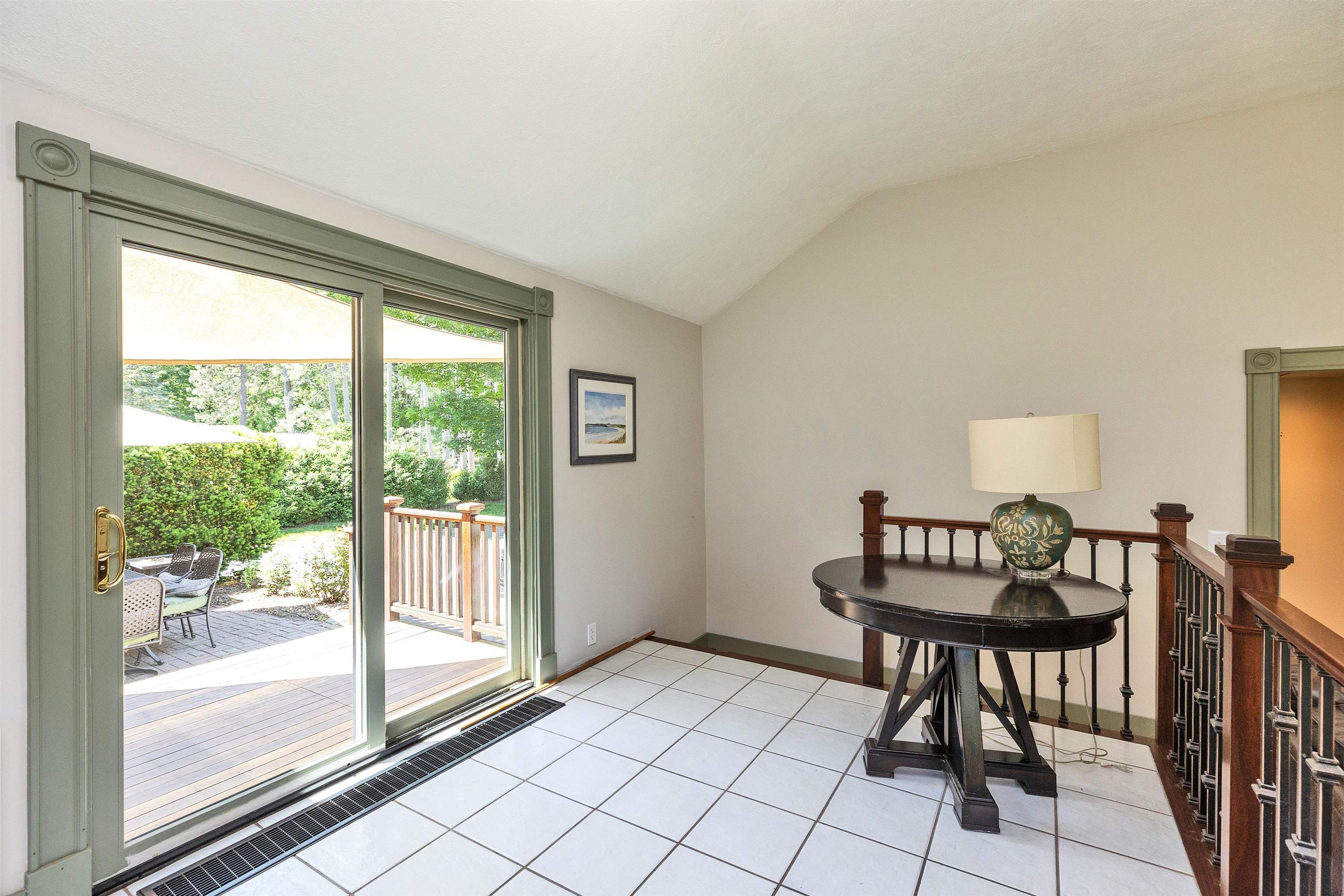 Amherst, New Hampshire 03031, United States, 3 Bedrooms Bedrooms, ,2 BathroomsBathrooms,Residential,Pending,145501