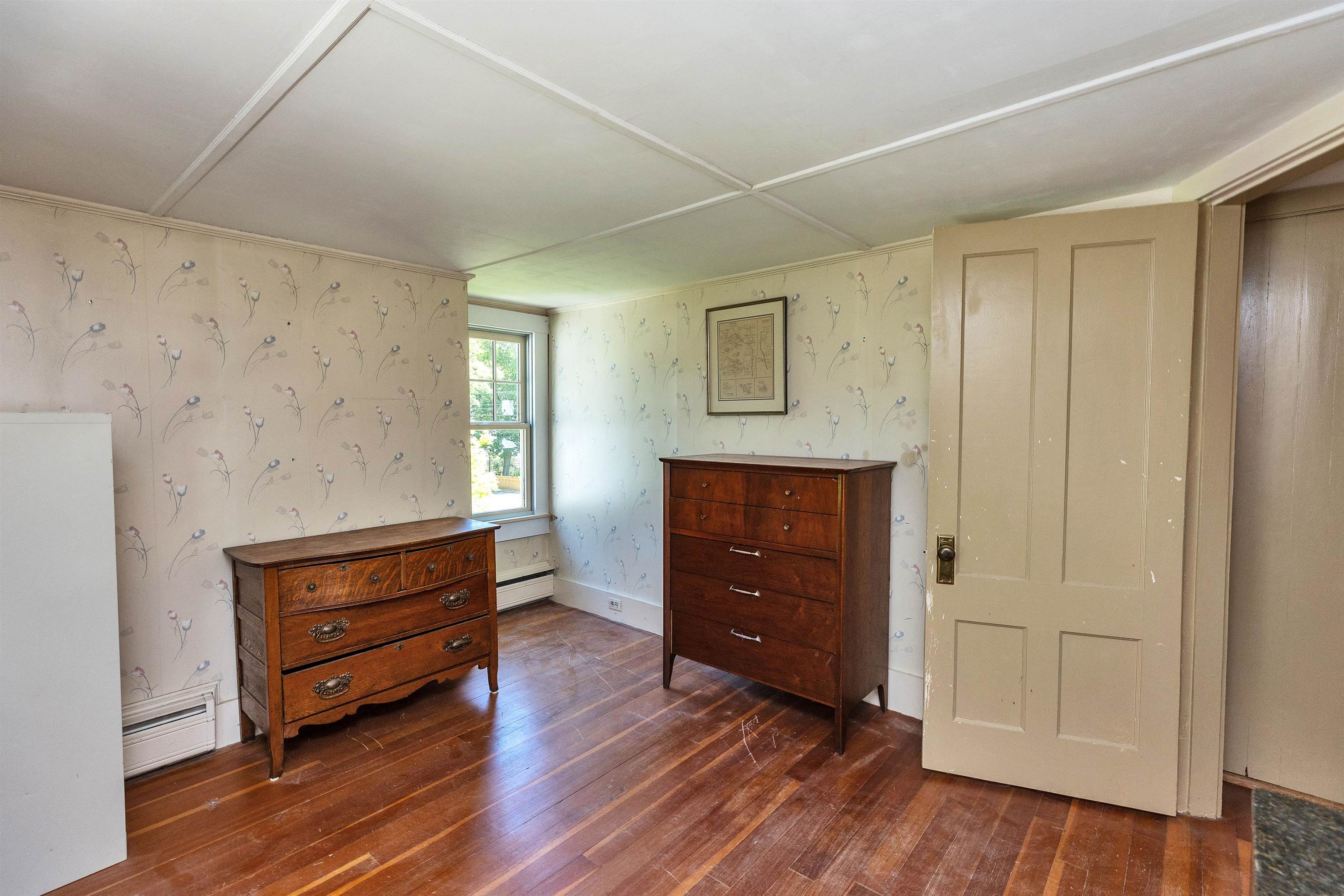 Amherst, New Hampshire 03031, United States, 3 Bedrooms Bedrooms, ,2 BathroomsBathrooms,Residential,Pending,145501