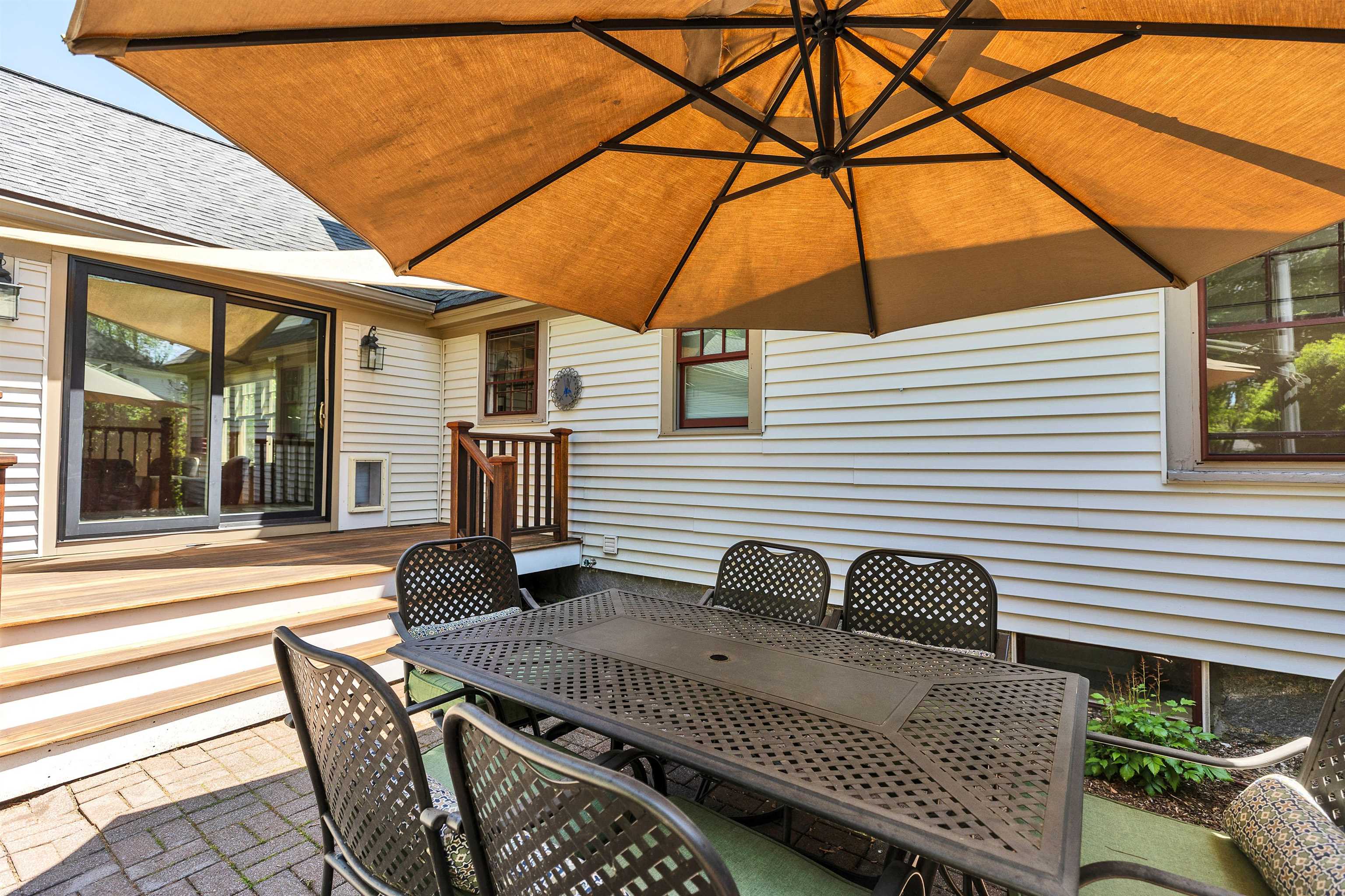 Amherst, New Hampshire 03031, United States, 3 Bedrooms Bedrooms, ,2 BathroomsBathrooms,Residential,Pending,145501