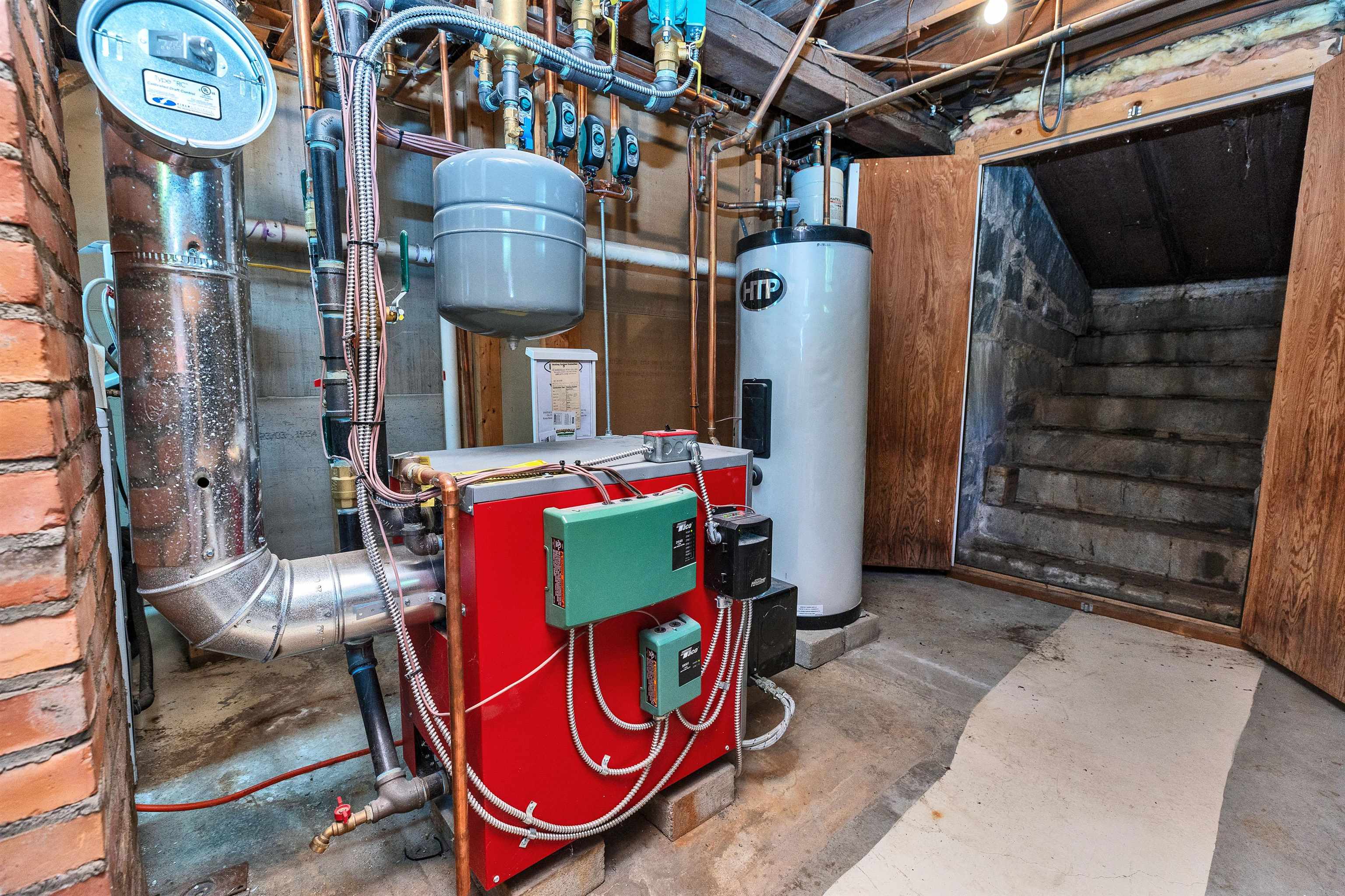 Amherst, New Hampshire 03031, United States, 3 Bedrooms Bedrooms, ,2 BathroomsBathrooms,Residential,Pending,145501