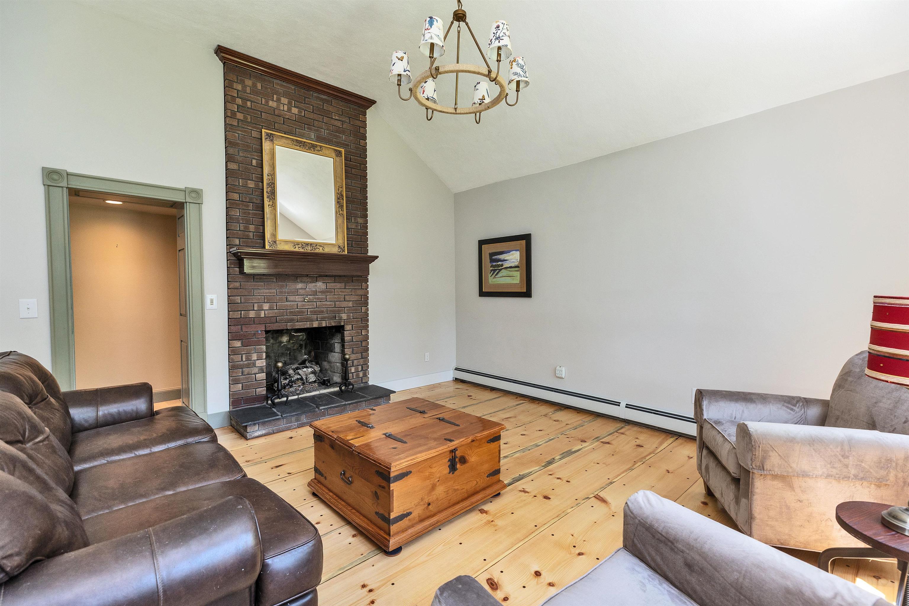 Amherst, New Hampshire 03031, United States, 3 Bedrooms Bedrooms, ,2 BathroomsBathrooms,Residential,Pending,145501