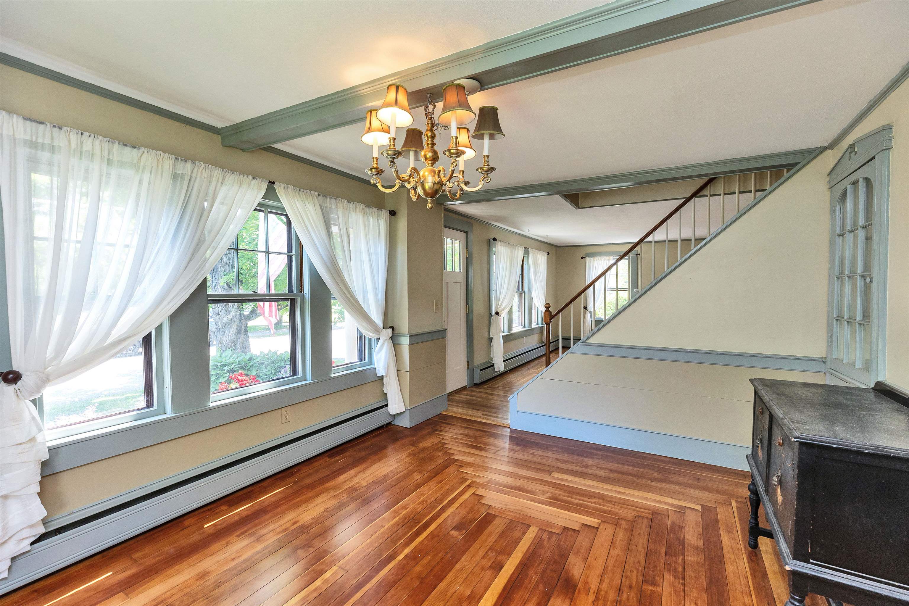 Amherst, New Hampshire 03031, United States, 3 Bedrooms Bedrooms, ,2 BathroomsBathrooms,Residential,Pending,145501