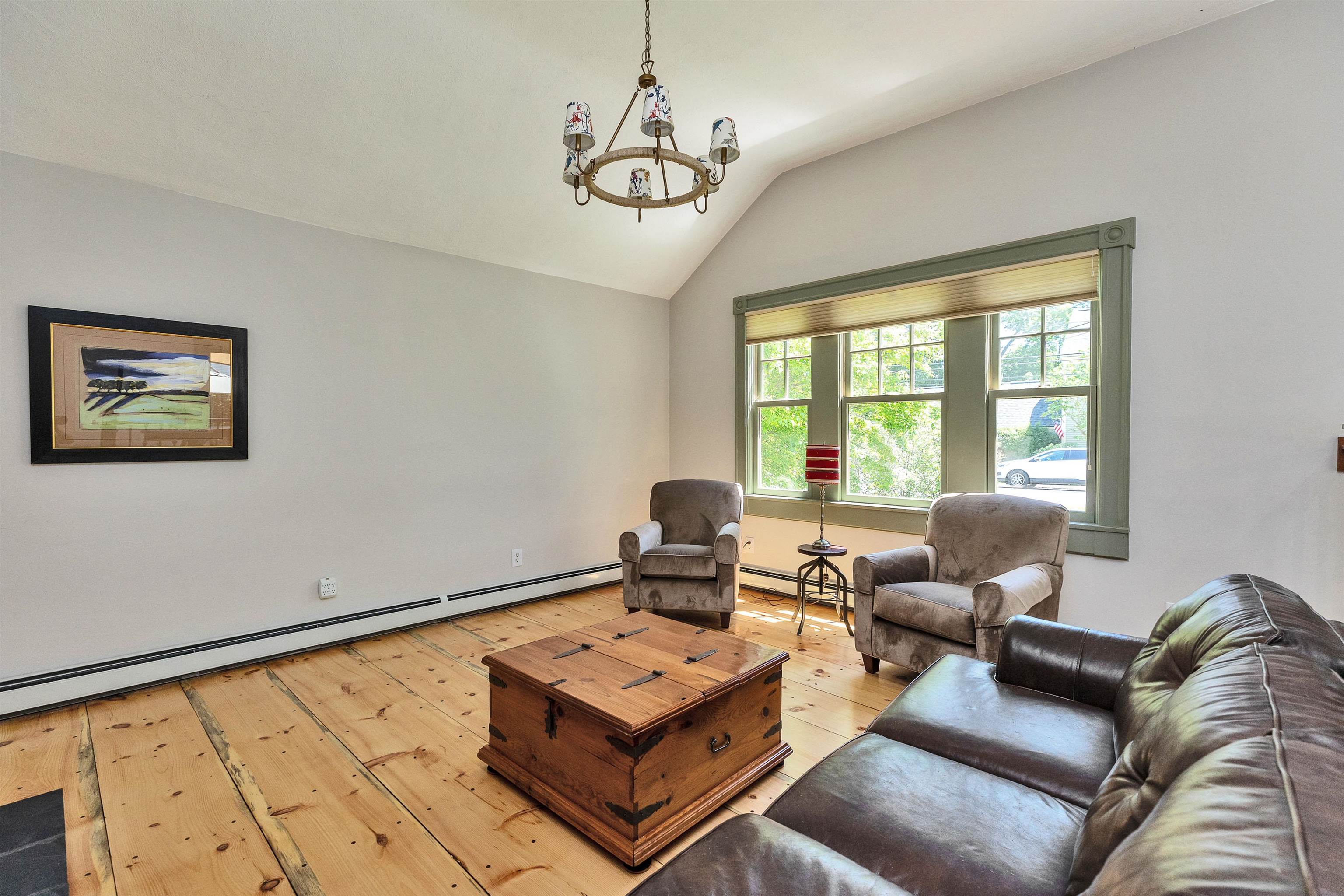 Amherst, New Hampshire 03031, United States, 3 Bedrooms Bedrooms, ,2 BathroomsBathrooms,Residential,Pending,145501