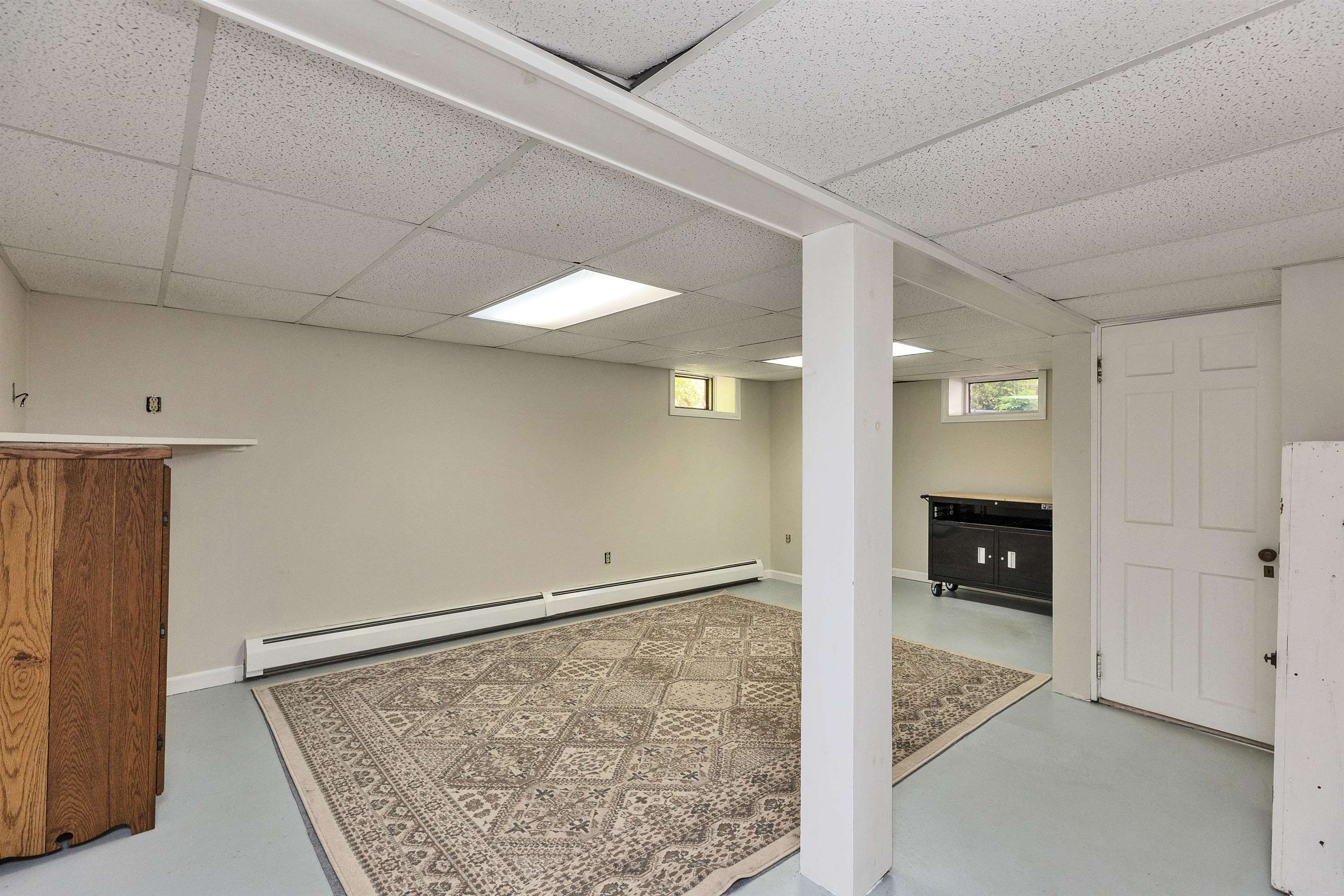 Amherst, New Hampshire 03031, United States, 3 Bedrooms Bedrooms, ,2 BathroomsBathrooms,Residential,Pending,145501