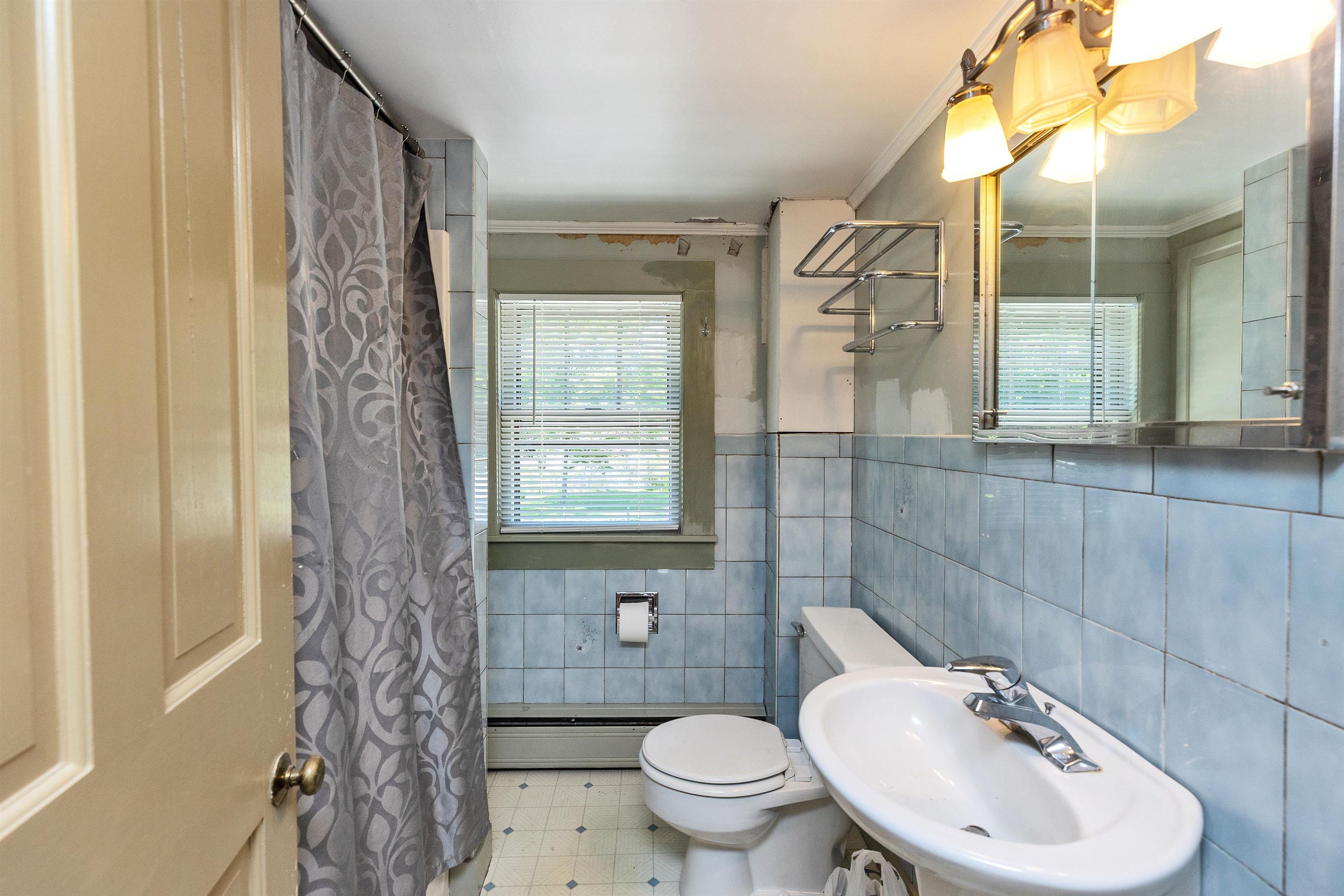 Amherst, New Hampshire 03031, United States, 3 Bedrooms Bedrooms, ,2 BathroomsBathrooms,Residential,Pending,145501