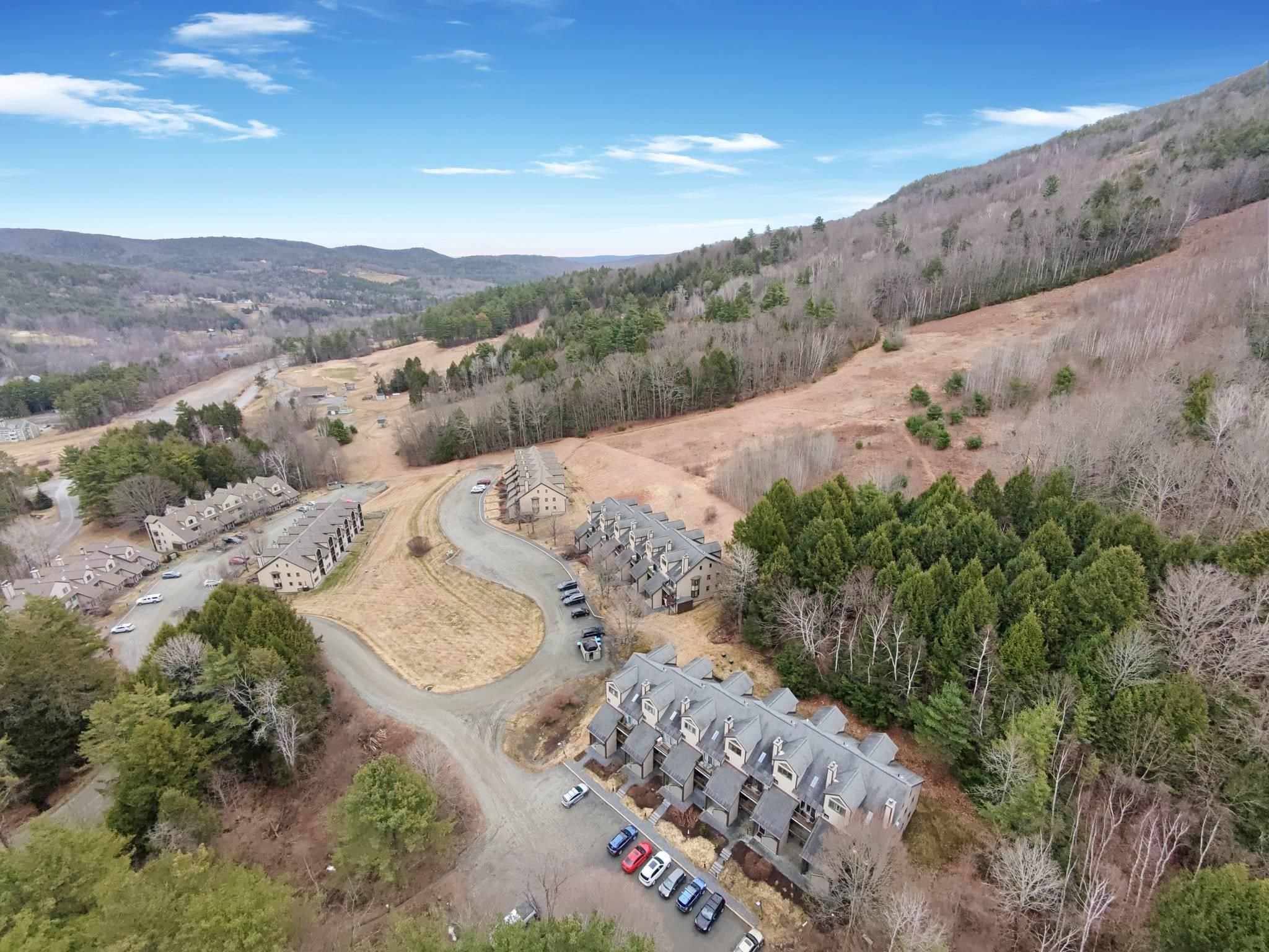 70 Mountains Edge Road 606