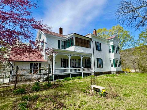 25 Westminster Terrace Rockingham VT 05101
